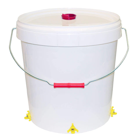 Abbeveratoio per galline a goccia con manico in lamiera - Zootec Attrezzature Zootecniche